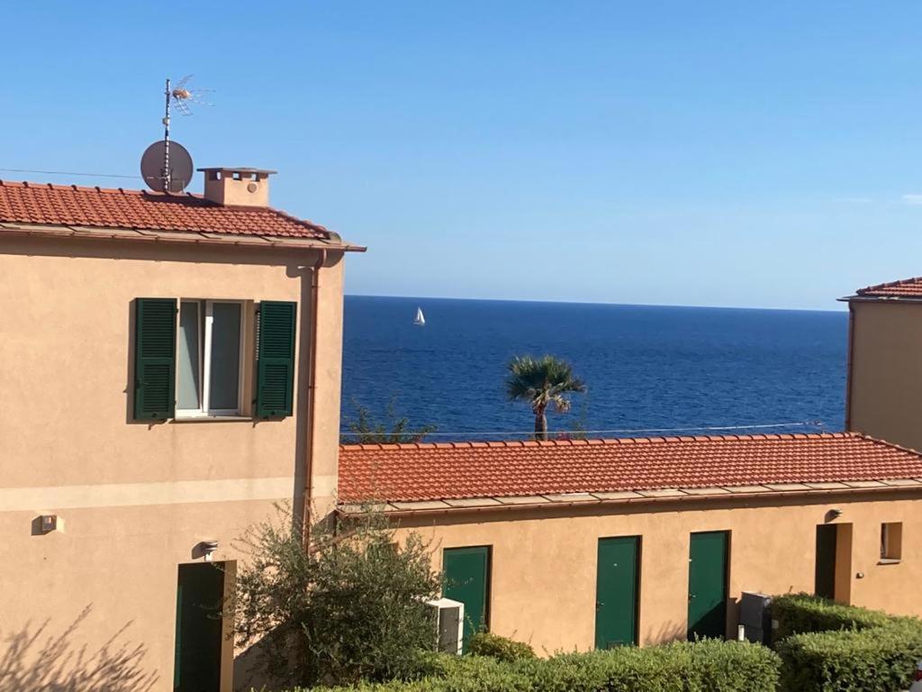 Appartamento Romantico Con Piscina Черво Екстер'єр фото